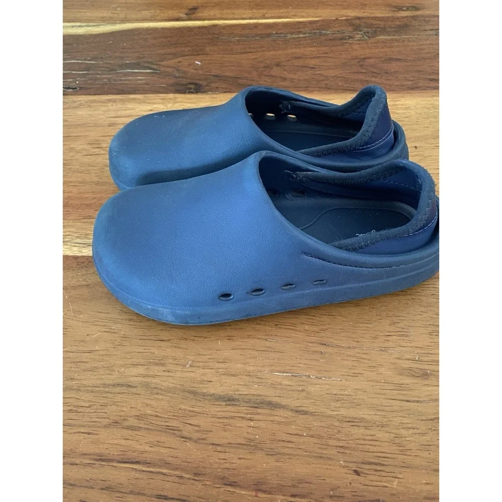 Cat & Jack Kids Rowan Slip-On Clog Shoes Navy Blue Size 11 Unisex